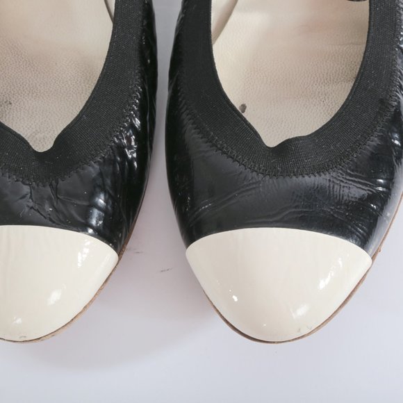 CHANEL CC Black Cap Toe Patent Leather Pumps - Picture 10 of 11